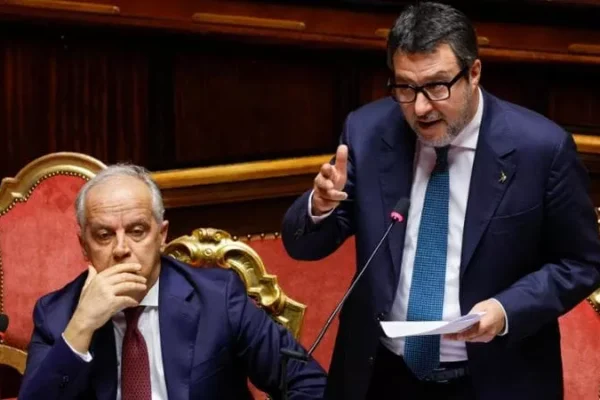 Fn in crescita, allarme a destra. Vertice di governo sulla sicurezza
