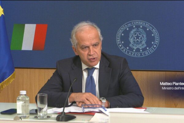 Maranza, Piantedosi: «Fermo preventivo esteso a minorenni durante movida»