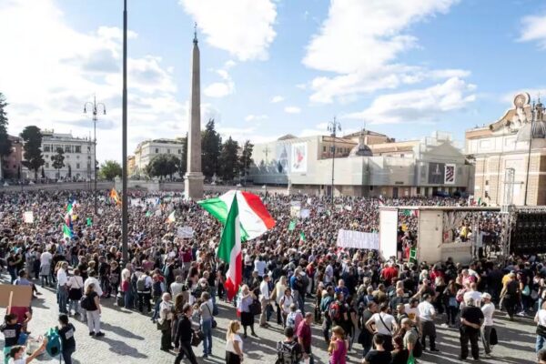 Manifestazioni Pubbliche in Italia: Migliaia di Persone Scendono in Piazza per Esprimere le Proprie Richieste