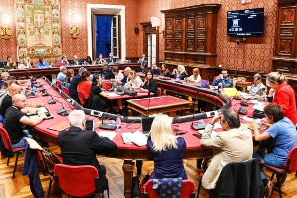 Como, confronto tra amministratori locali e cittadini sulle priorità del territorio