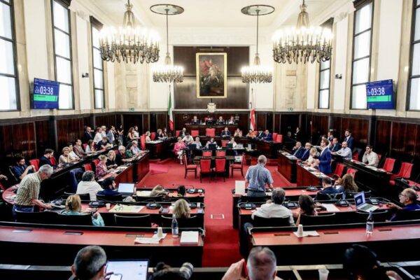 Milano Rafforza le Politiche Ambientali: Nuovo Piano per Ridurre le Emissioni Urbane